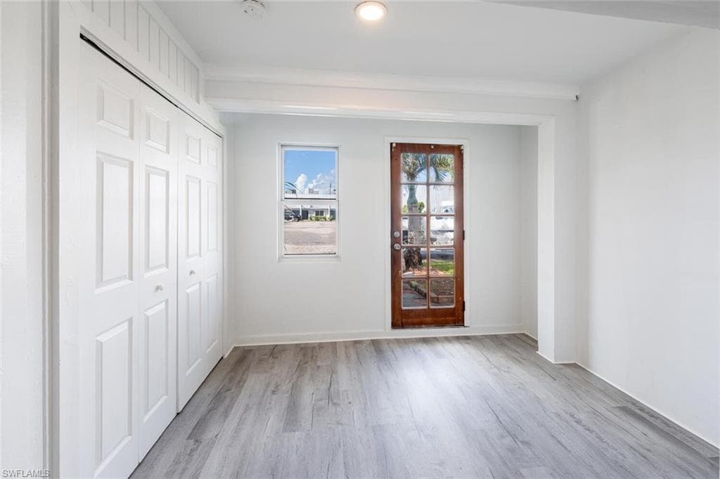 4912 Hawaii Blvd 29, Naples, FL 34112-8