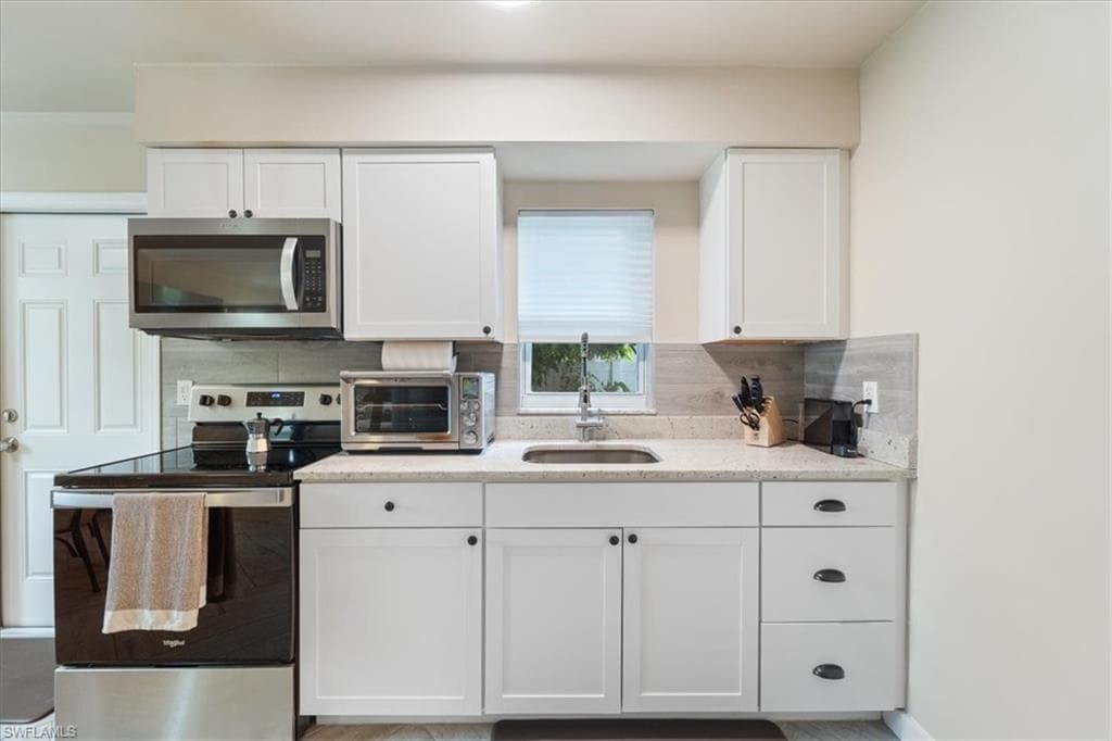 3365-3367 Estey Ave, Naples, Fl 34104-10