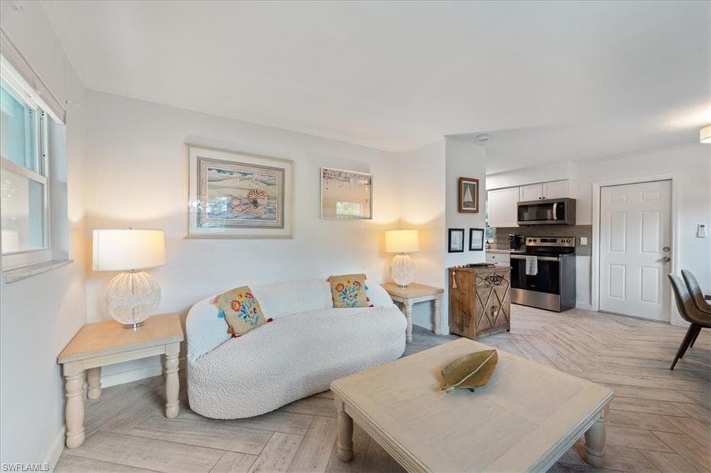3365-3367 Estey Ave, Naples, Fl 34104-16