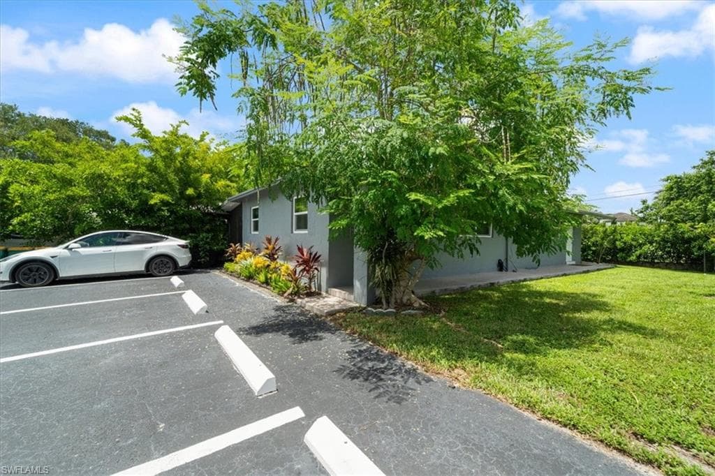 3365-3367 Estey Ave, Naples, Fl 34104-29