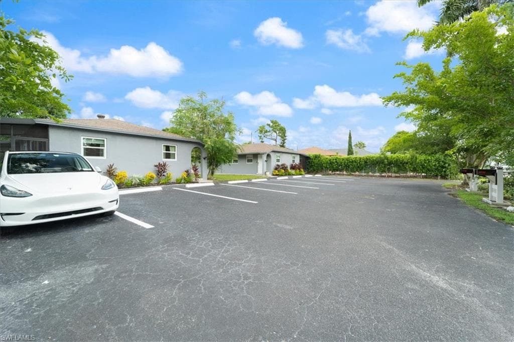 3365-3367 Estey Ave, Naples, Fl 34104-3