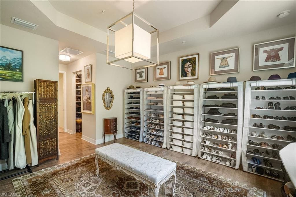 6510 Monterey Pt 204, Naples, FL 34105-31