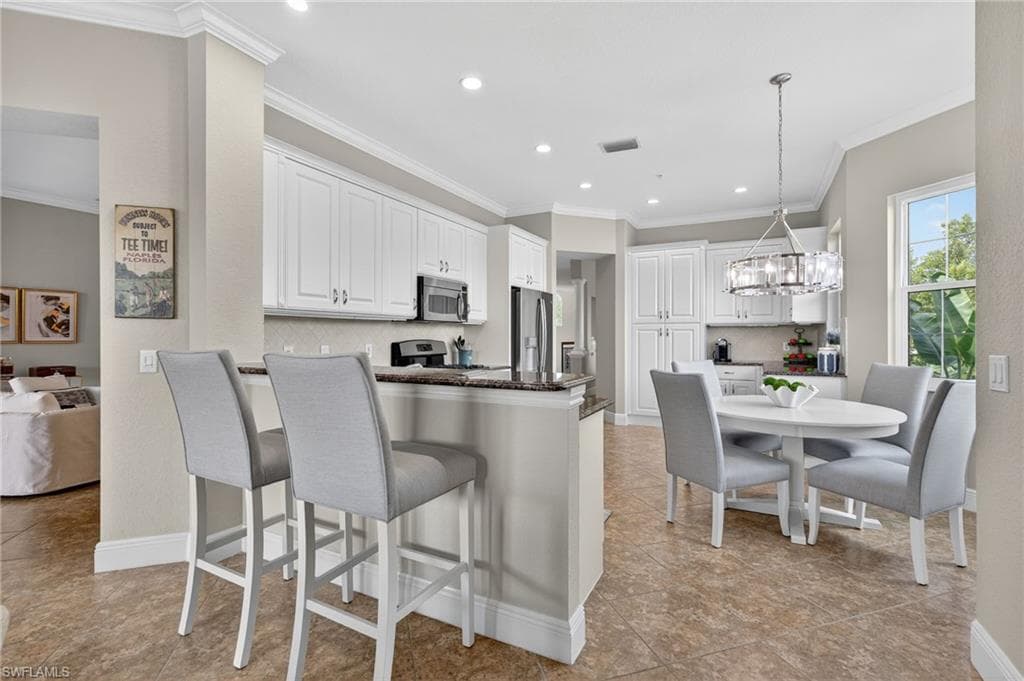9223 Corfu Ct 201, Naples, FL 34114-13
