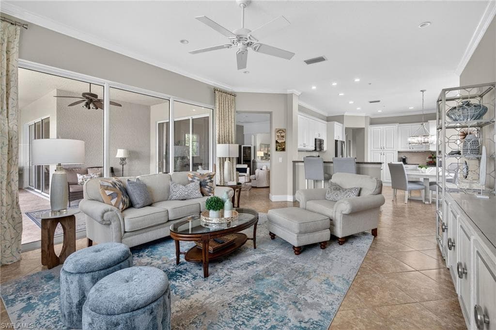9223 Corfu Ct 201, Naples, FL 34114-16