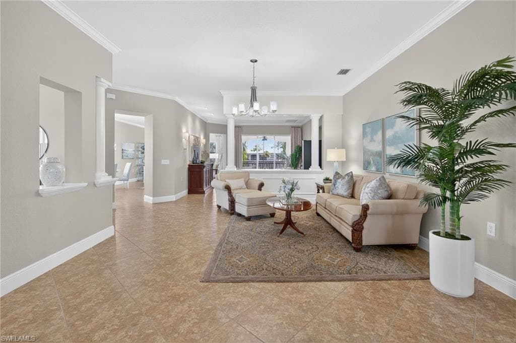 9223 Corfu Ct 201, Naples, FL 34114-4