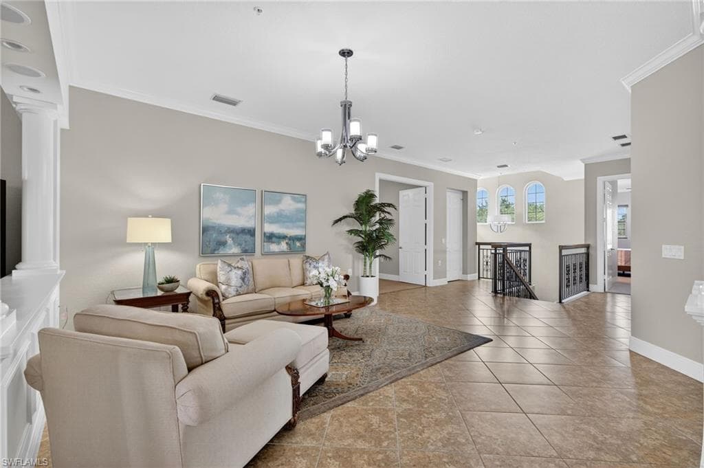 9223 Corfu Ct 201, Naples, FL 34114-6