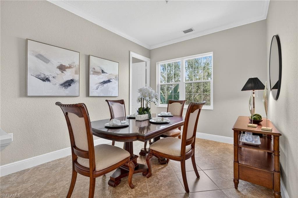 9223 Corfu Ct 201, Naples, FL 34114-8