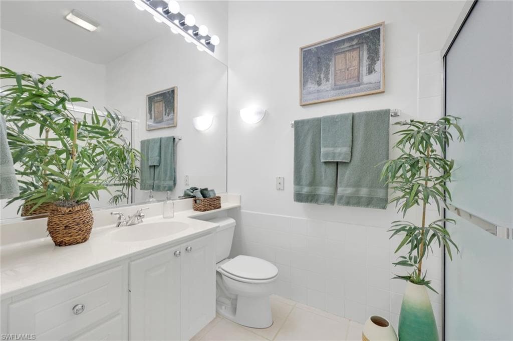 3730 Whidbey Way, Naples, FL 34119-14