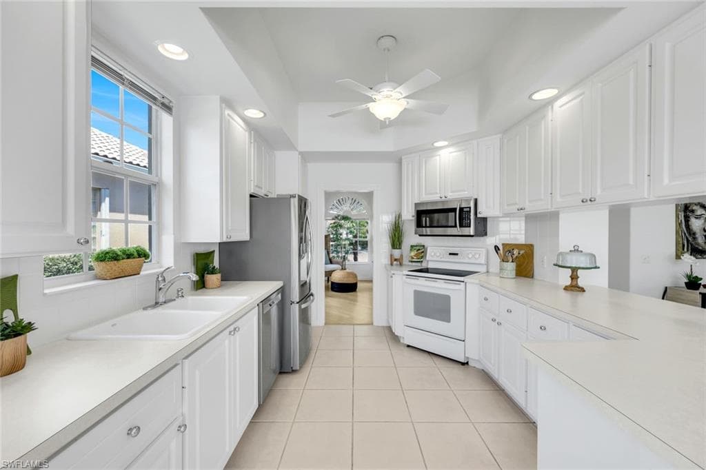 3730 Whidbey Way, Naples, FL 34119-23