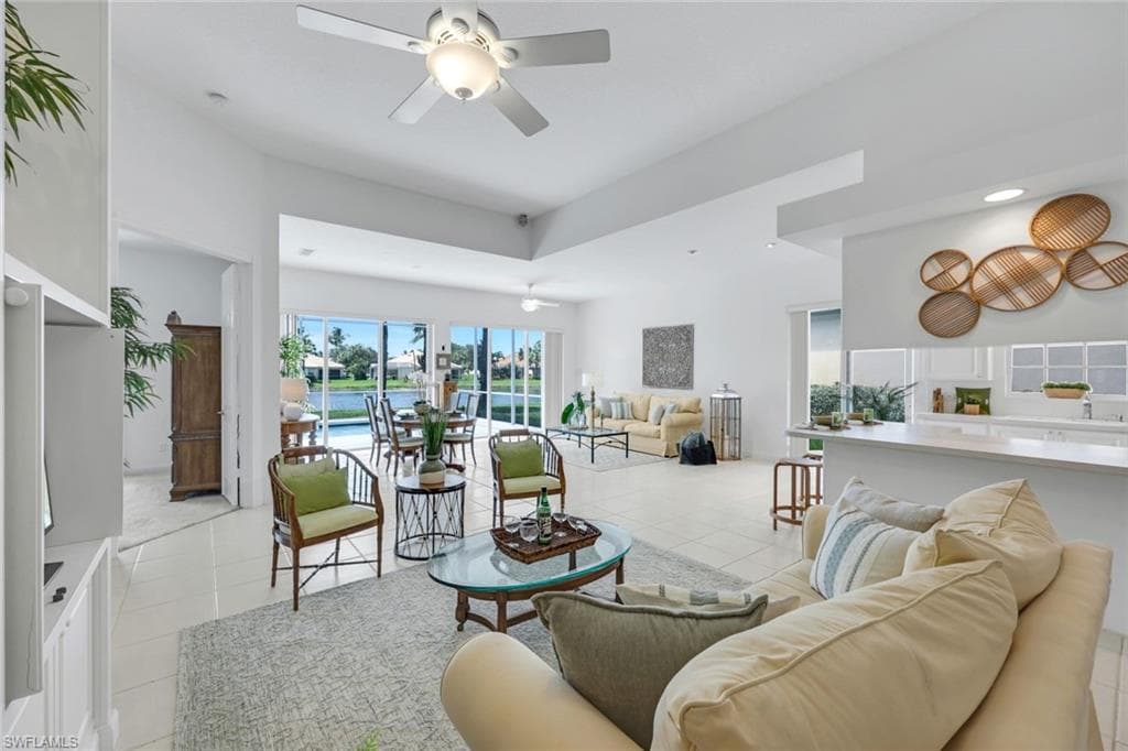 3730 Whidbey Way, Naples, FL 34119-4
