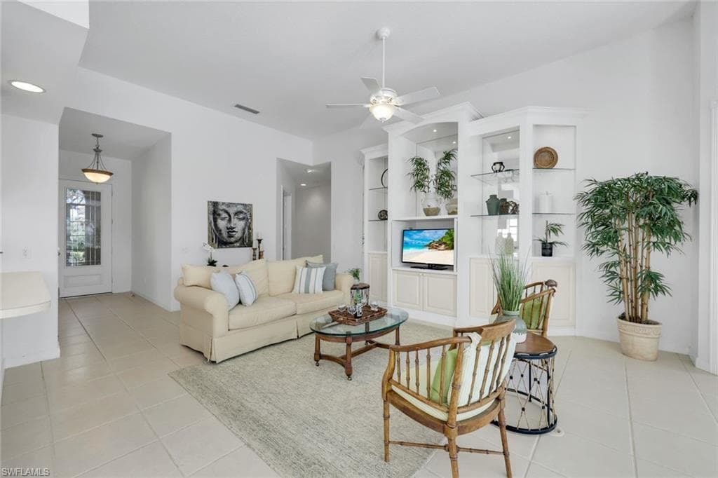 3730 Whidbey Way, Naples, FL 34119-5
