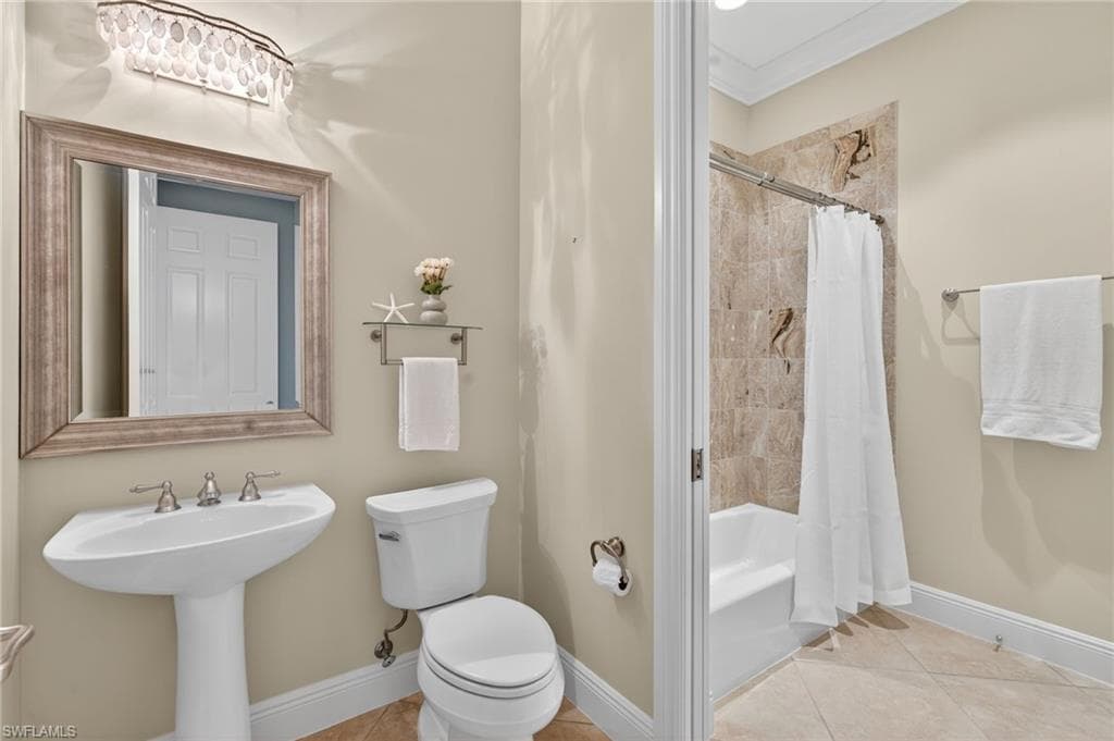 3168 Serena Ln 201, Naples, FL 34114-24