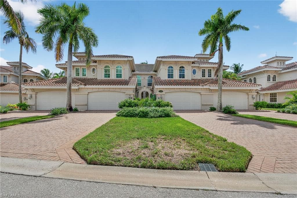 3168 Serena Ln 201, Naples, FL 34114-34