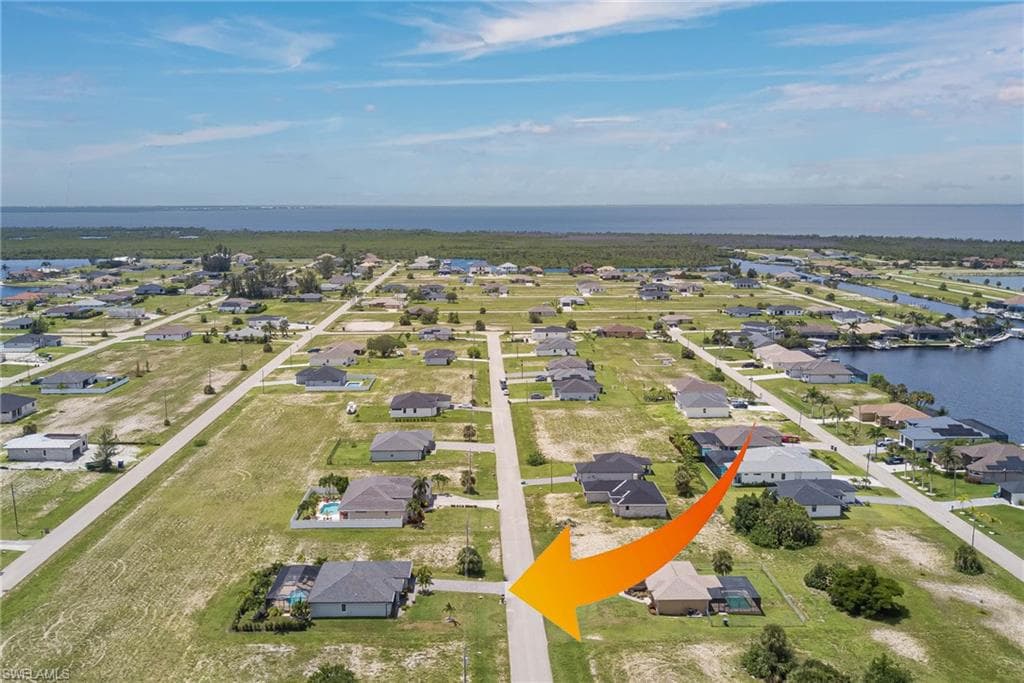 4222 34th Ln, Cape Coral, FL 33993-32