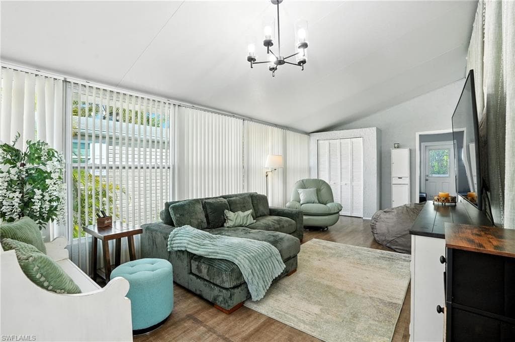 1041 Crystal Lake Dr, Naples, FL 34120-8