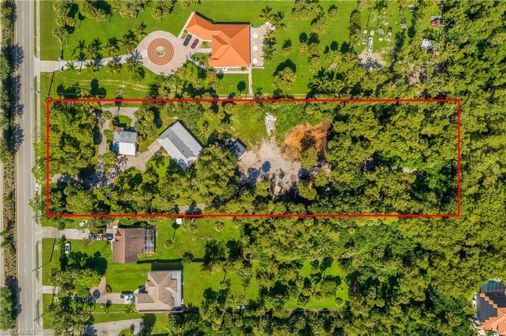 1775 Golden Gate Blvd W, Naples, FL 34120-20
