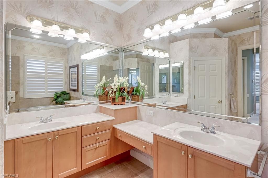 9085 Windswept Dr, Estero, FL 34135-21
