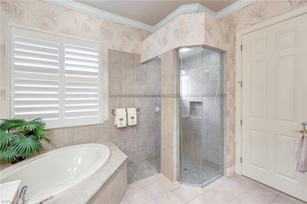 9085 Windswept Dr, Estero, FL 34135-22