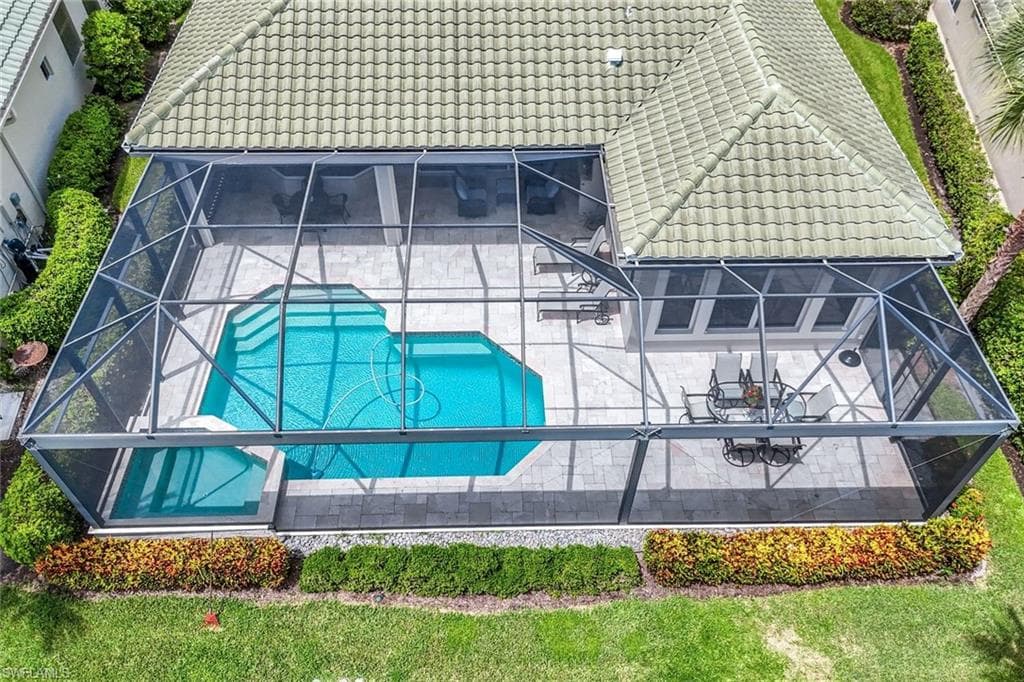 9085 Windswept Dr, Estero, FL 34135-38
