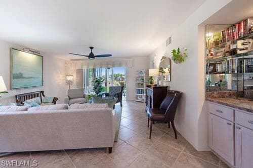 457 Country Hollow Ct W A101, Naples, FL 34104-8