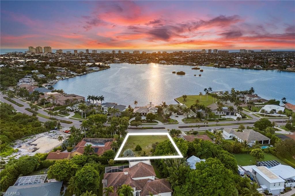 761 Barfield Dr, Marco Island, FL 34145-16