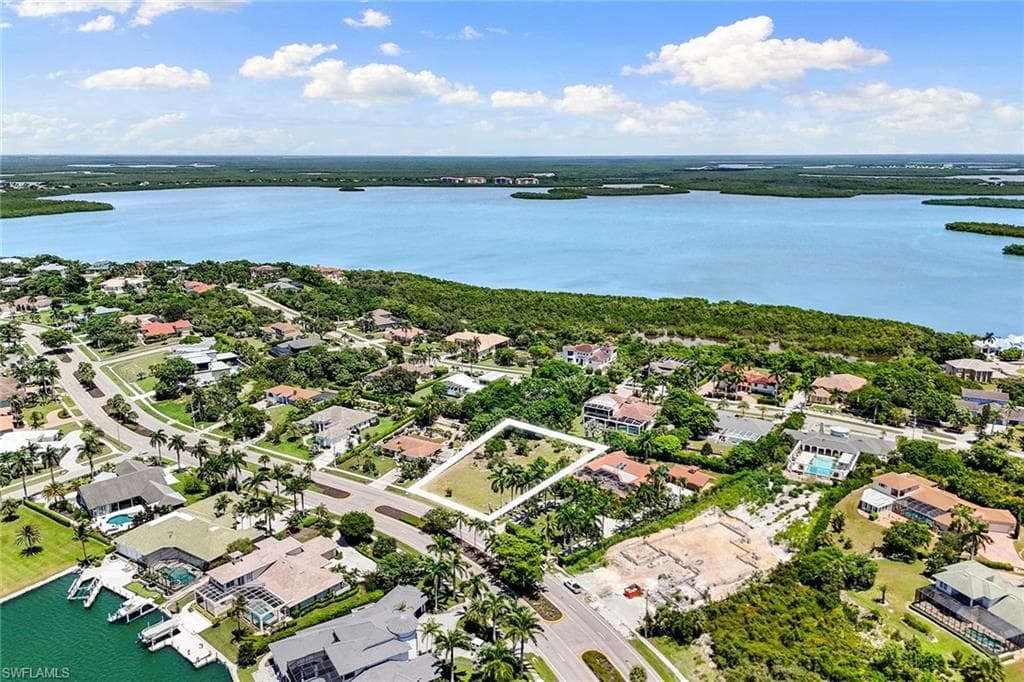 761 Barfield Dr, Marco Island, FL 34145-6