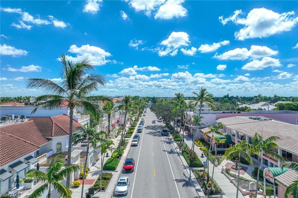 950 7th Ave S 14, Naples, FL 34102-41