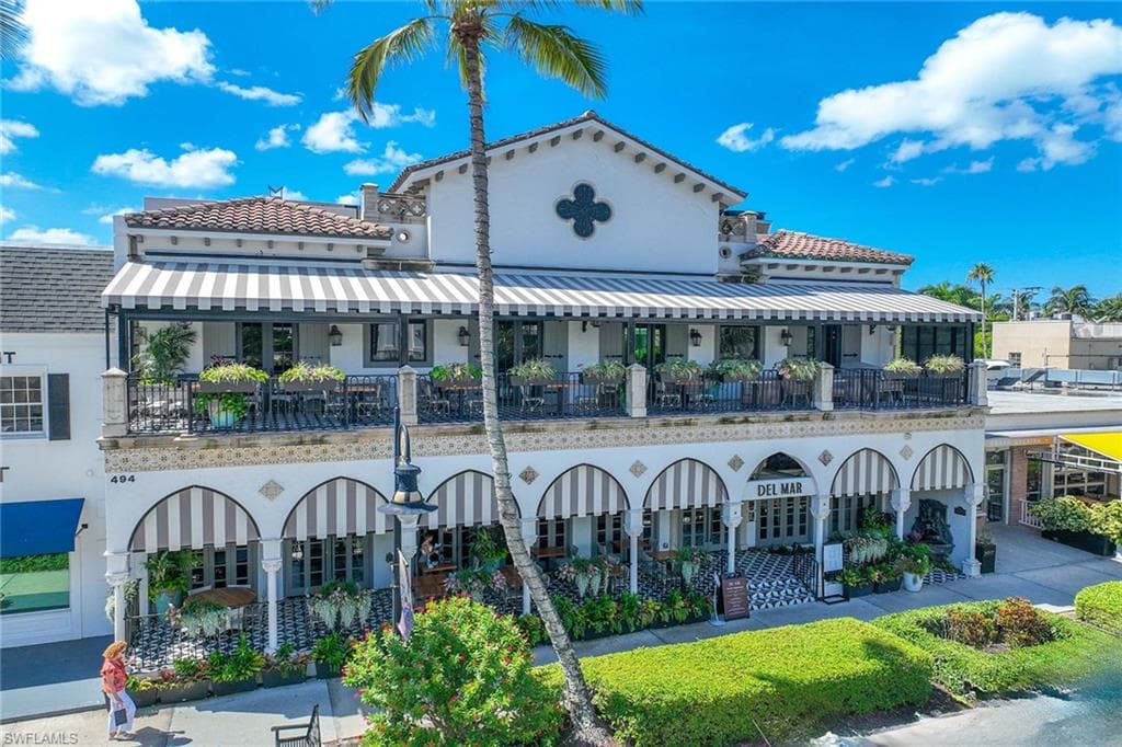 950 7th Ave S 14, Naples, FL 34102-48