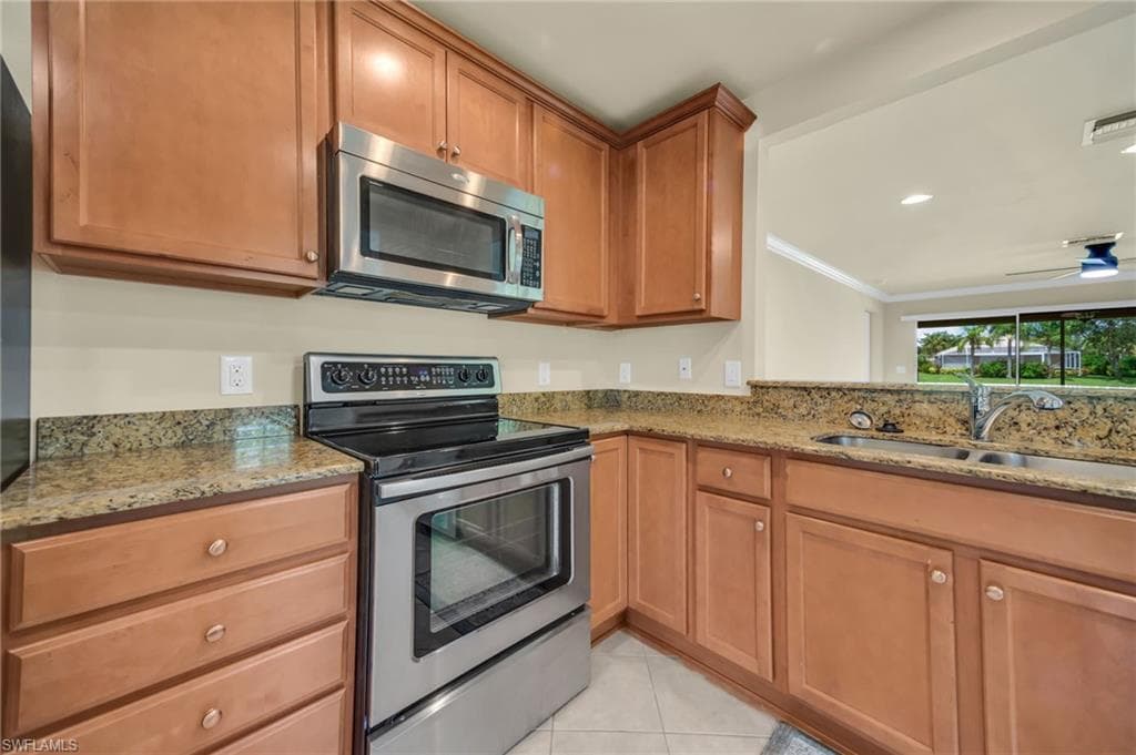 8749 Querce Ct, Naples, FL 34114-9