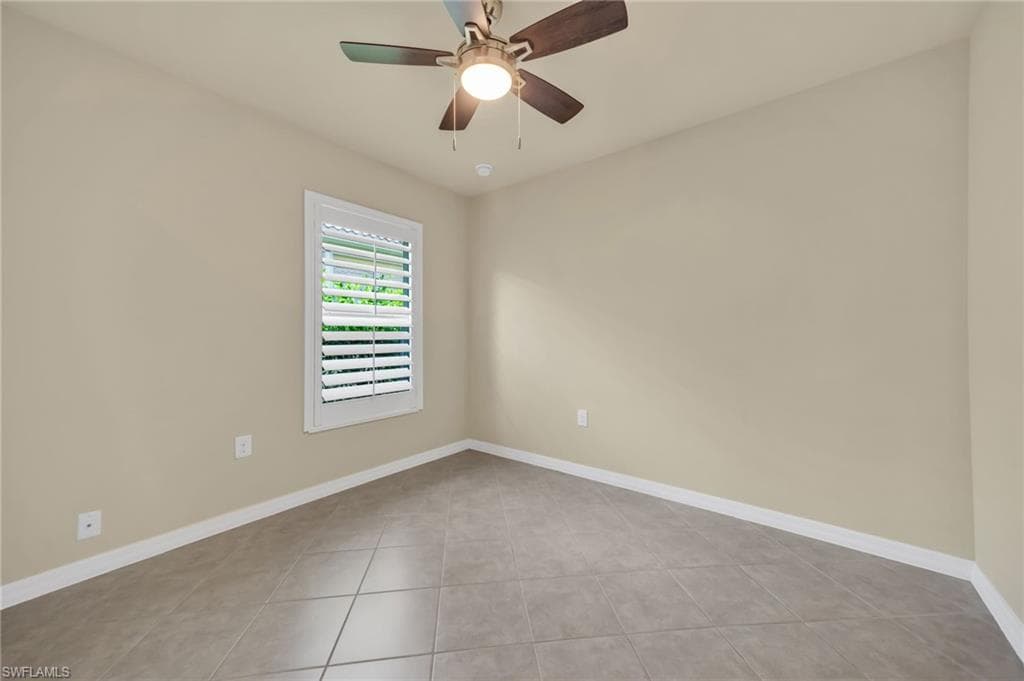 8749 Querce Ct, Naples, FL 34114-20