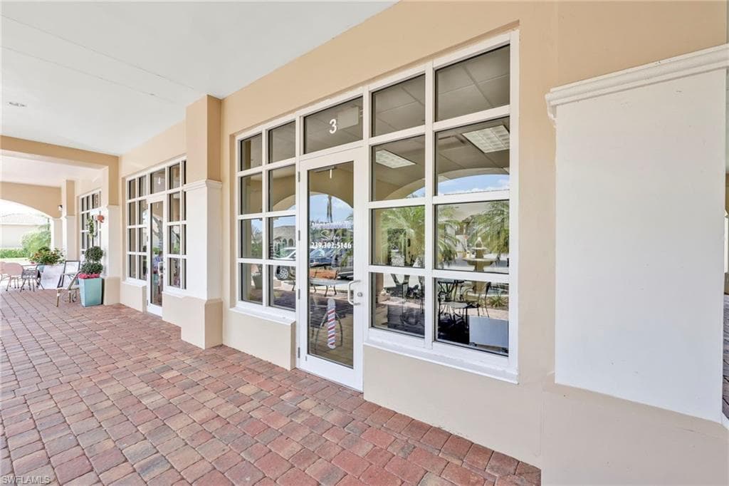8749 Querce Ct, Naples, FL 34114-38
