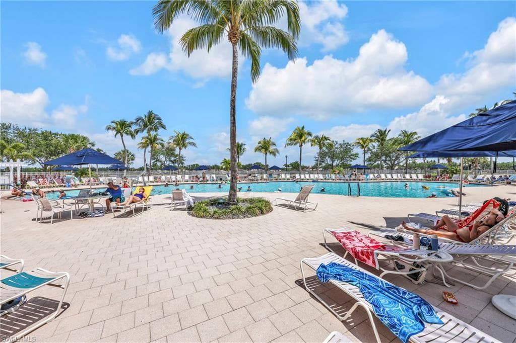 8749 Querce Ct, Naples, FL 34114-41