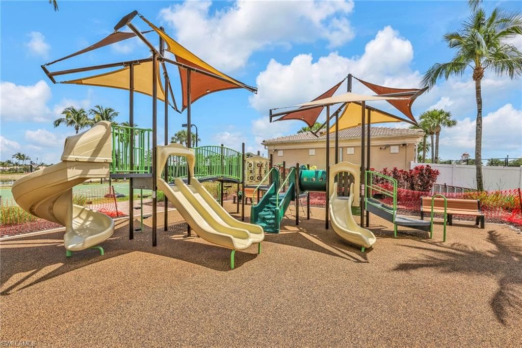 8749 Querce Ct, Naples, FL 34114-50