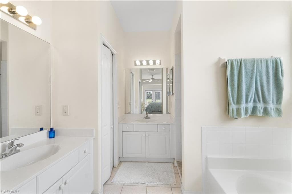 6569 Castlelawn Pl 43, Naples, FL 34113-9