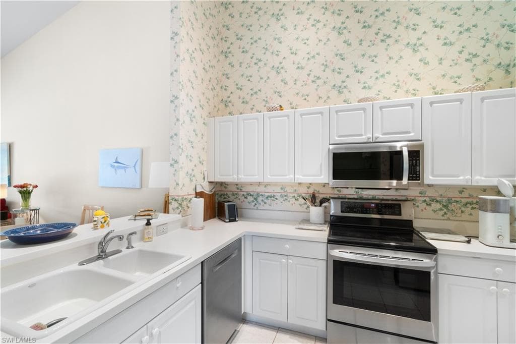 6569 Castlelawn Pl 43, Naples, FL 34113-5