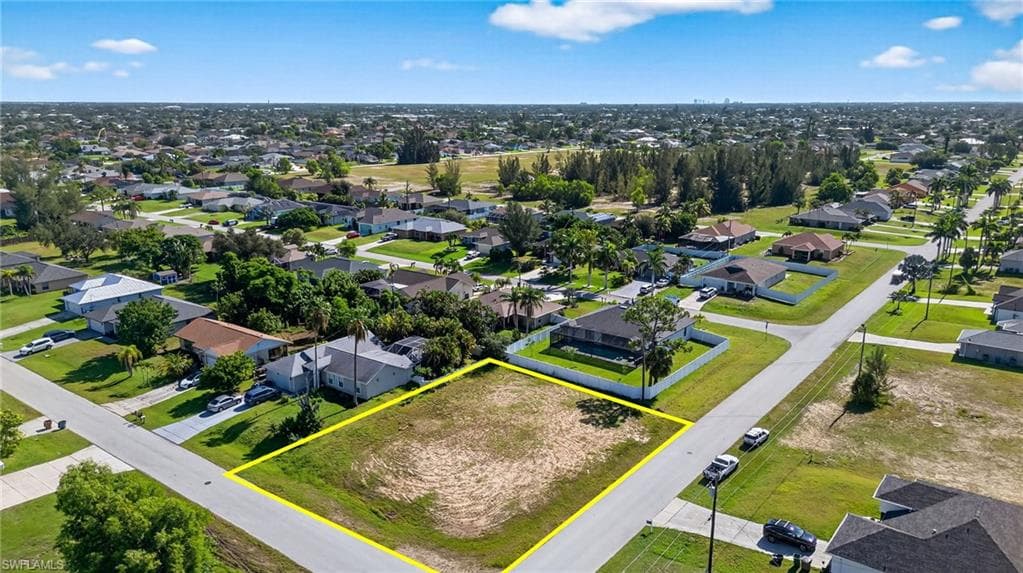 3111 15th Ave, Cape Coral, FL 33914-4