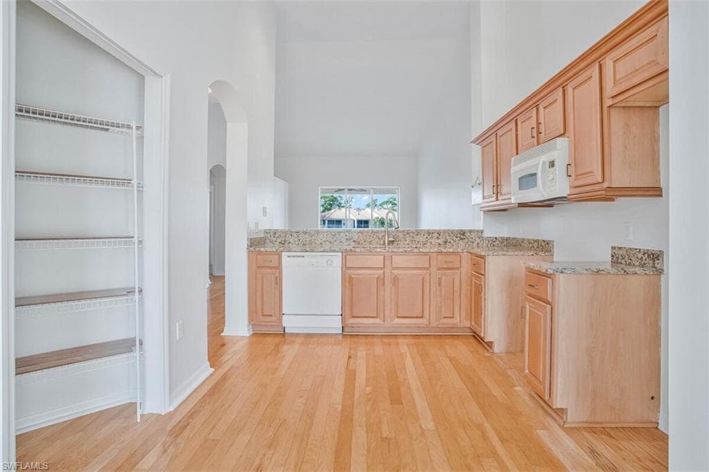 6225 Wilshire Pines Cir 1507, Naples, FL 34109-15