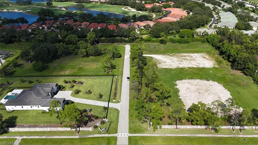 5458 Cherry Wood Dr, Naples, FL 34119-1