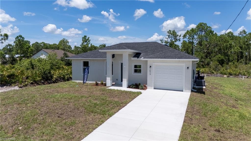 928 Grant Blvd, Lehigh Acres, FL 33974-3