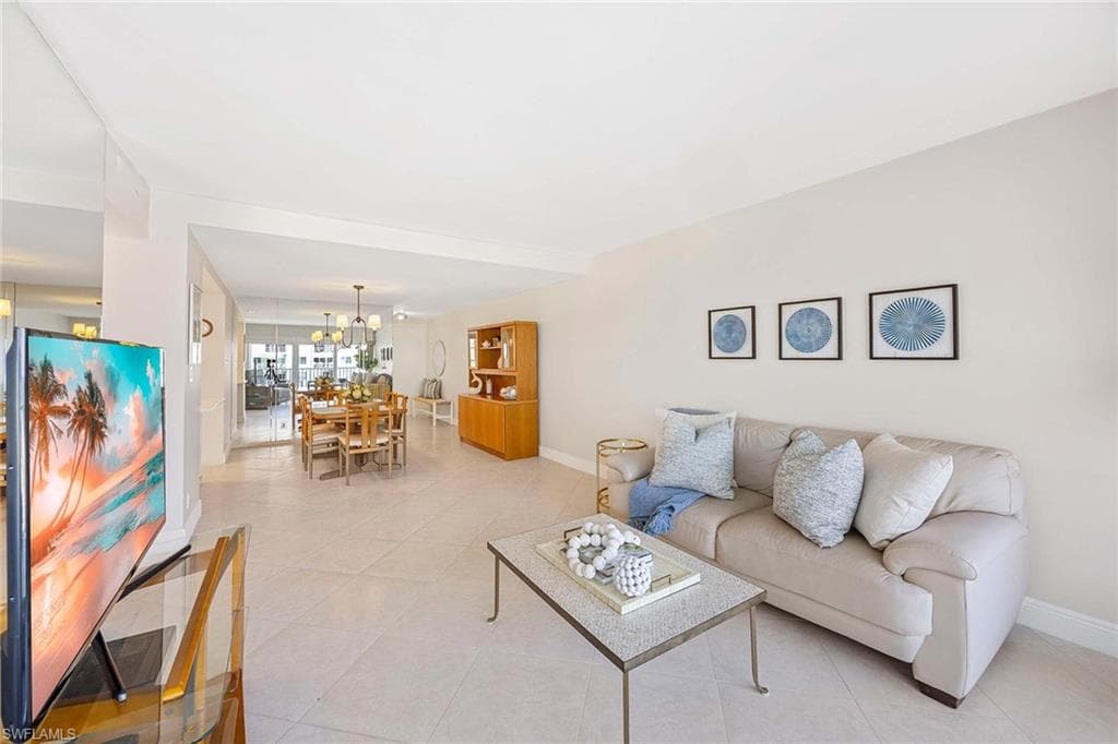 3443 Gulf Shore Blvd N 314, Naples, FL 34103-4