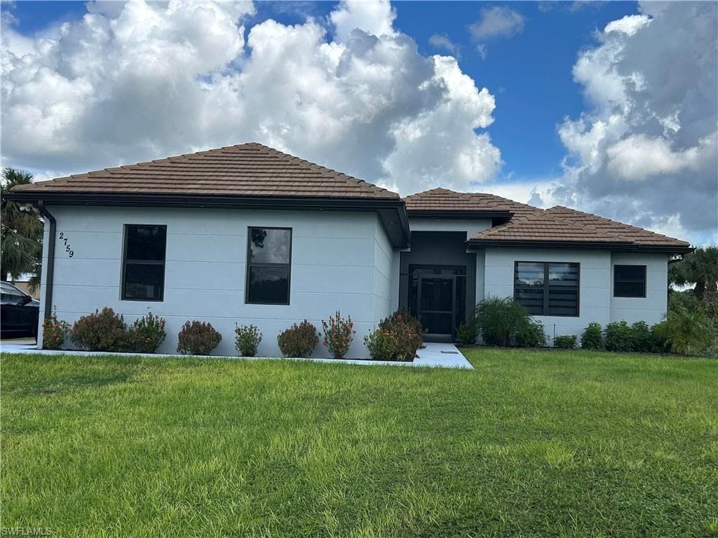 2759 18th Ave SE, Naples, FL 34117-27