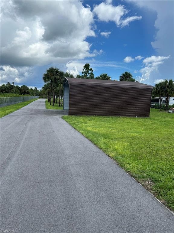 2759 18th Ave SE, Naples, FL 34117-32