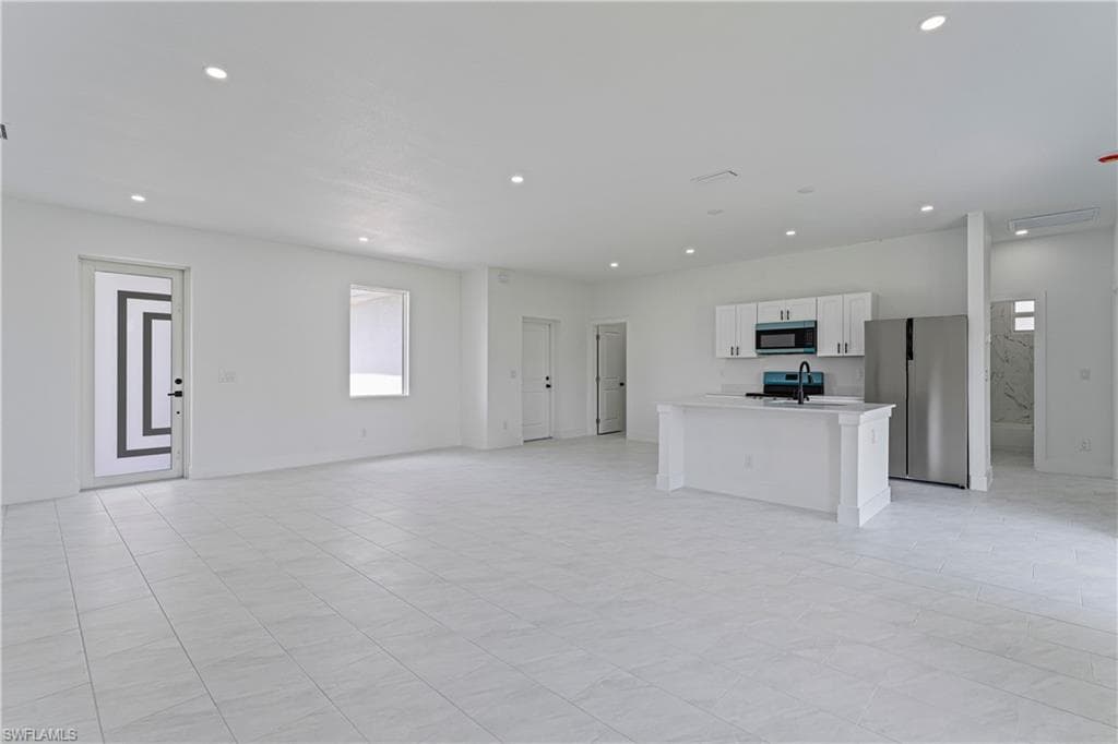 938 Grant Blvd, Lehigh Acres, FL 33974-5