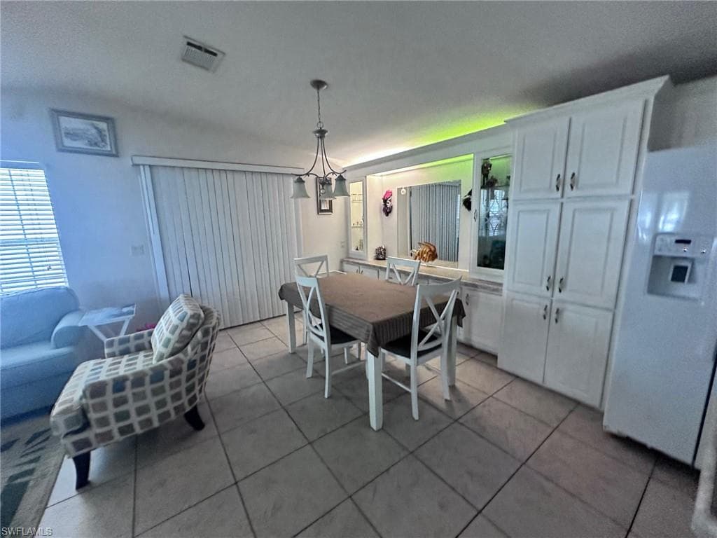 1128 Jade Lake Pt, Naples, FL 34114-10