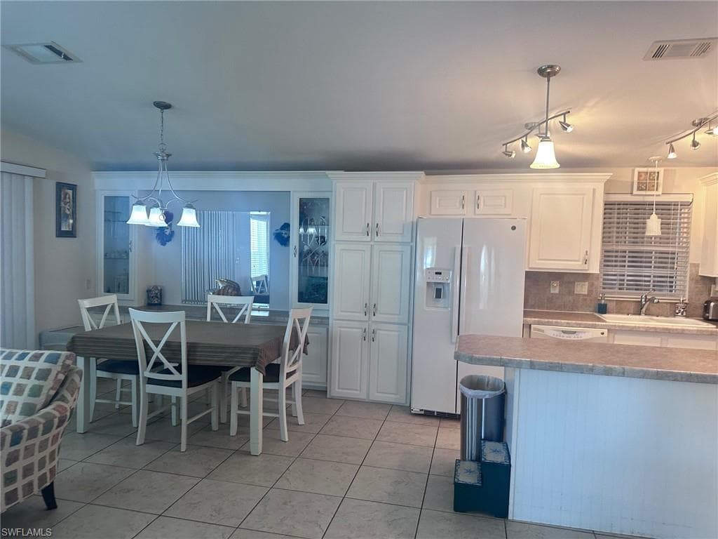 1128 Jade Lake Pt, Naples, FL 34114-18