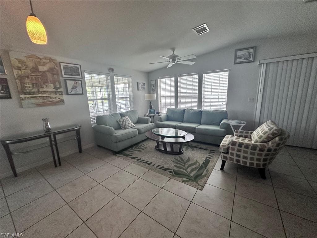 1128 Jade Lake Pt, Naples, FL 34114-22