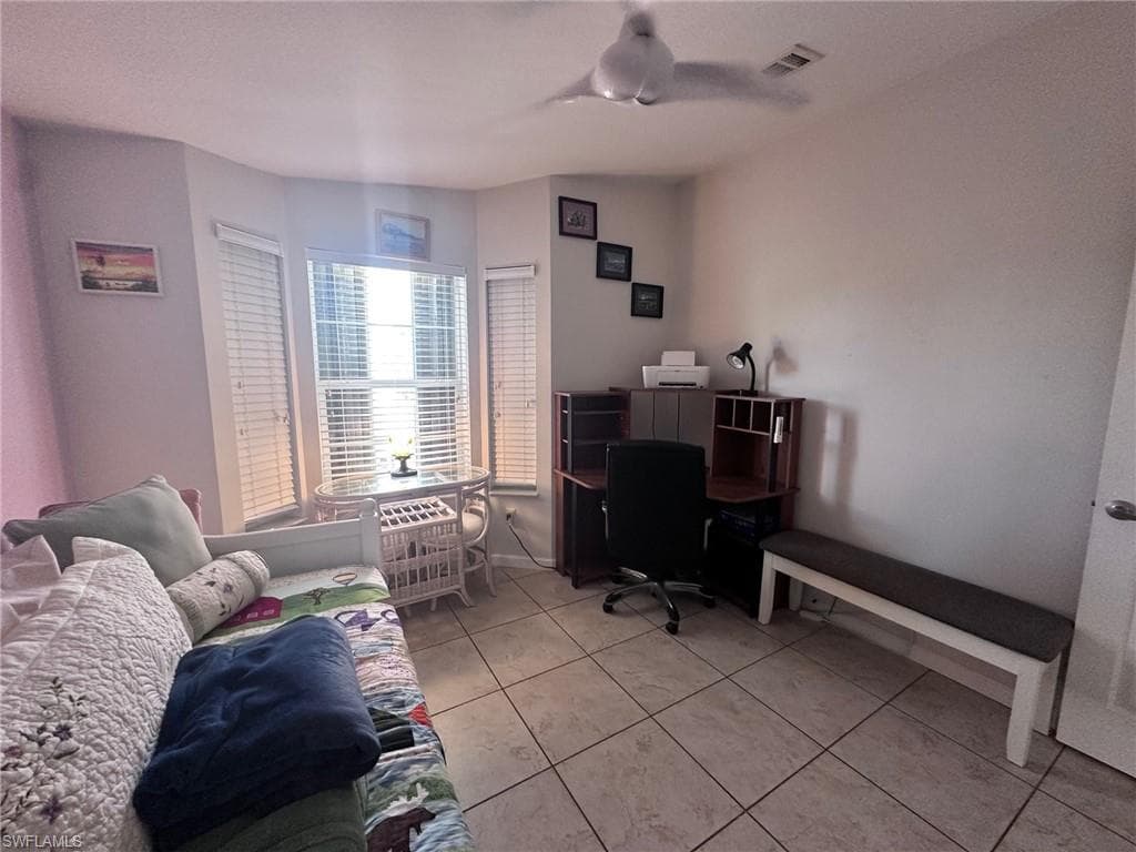 1128 Jade Lake Pt, Naples, FL 34114-23