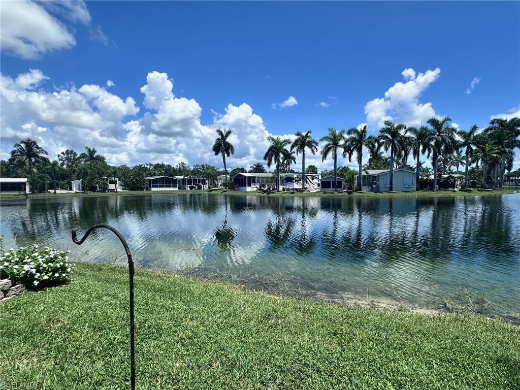 1128 Jade Lake Pt, Naples, FL 34114-3