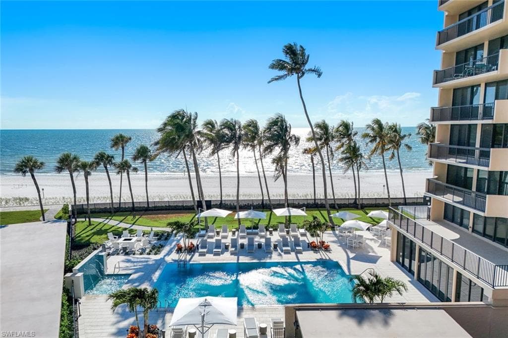 4001 Gulf Shore Blvd N 902, Naples, FL 34103-9