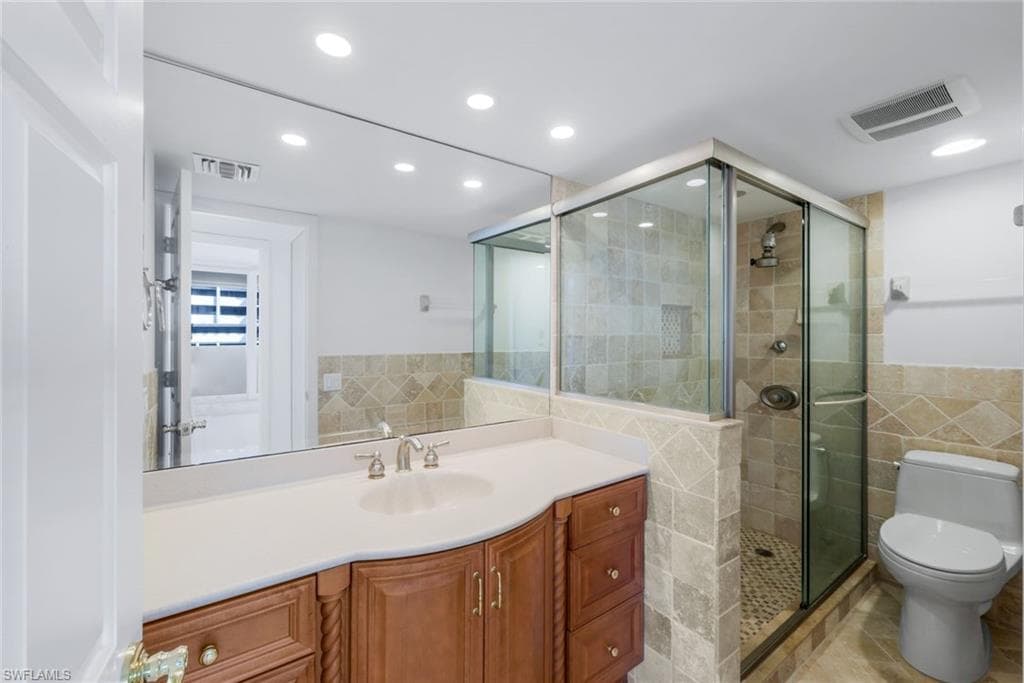 4001 Gulf Shore Blvd N 902, Naples, FL 34103-26